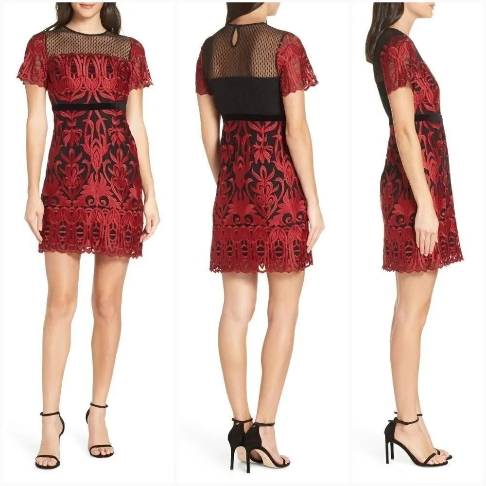Foxiedox Rosa Lynn Crochet Dress Size Small